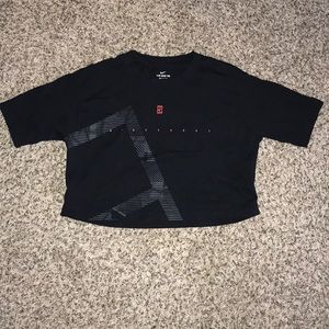 NIKE CROP TOP